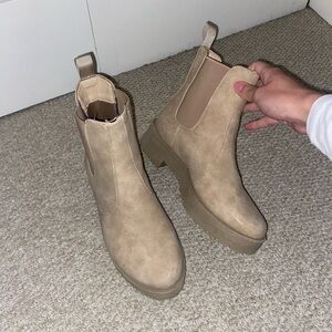 Chelsea Boots